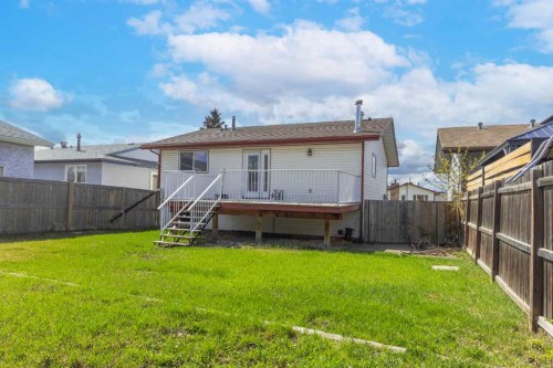 162 Elmore Drive, Fort Mcmurray, AB - Outdoor With Deck Patio Veranda