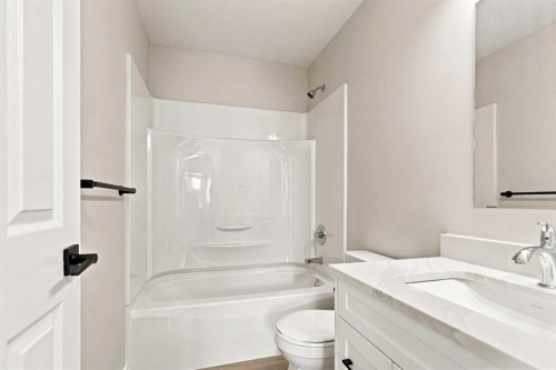 198 Bird Crescent, Fort Mcmurray, AB - Indoor Photo Showing Bathroom