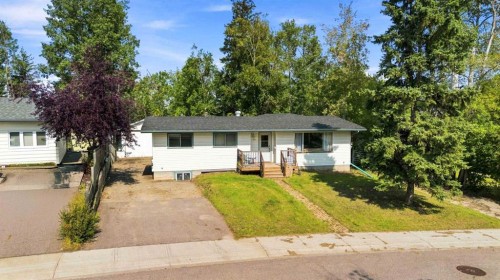 25 Crescent Heights, Fort Mcmurray, AB - Outdoor