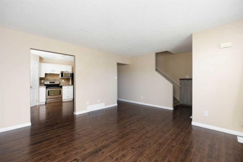 5-100 St. Laurent Way, Fort Mcmurray, AB - Indoor Photo Showing Other Room