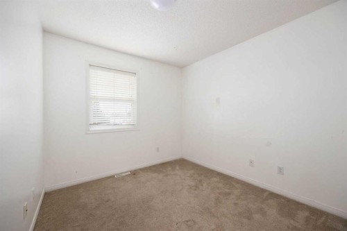 5-100 St. Laurent Way, Fort Mcmurray, AB - Indoor Photo Showing Other Room