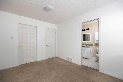 5-100 St. Laurent Way, Fort Mcmurray, AB - Indoor Photo Showing Other Room
