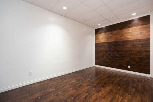 5-100 St. Laurent Way, Fort Mcmurray, AB - Indoor Photo Showing Other Room