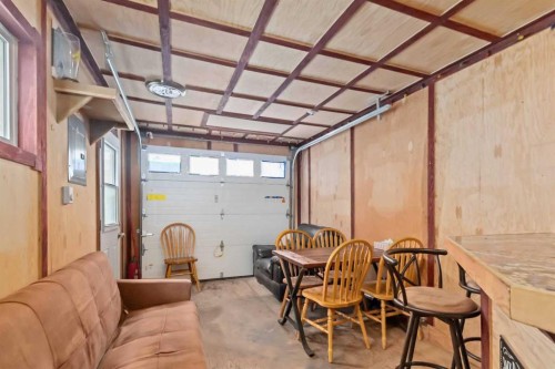 240 Mckinlay Crescent, Fort Mcmurray, AB - Indoor Photo Showing Other Room