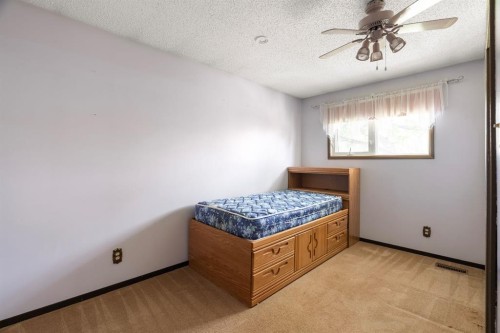 130 Hillary Place, Fort Mcmurray, AB 