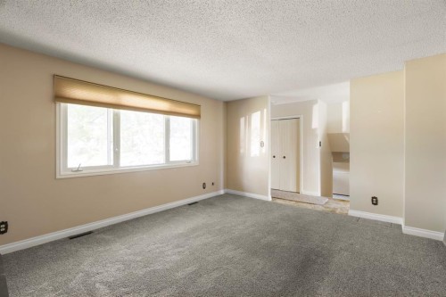 130 Hillary Place, Fort Mcmurray, AB 