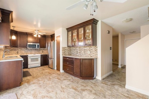 130 Hillary Place, Fort Mcmurray, AB 