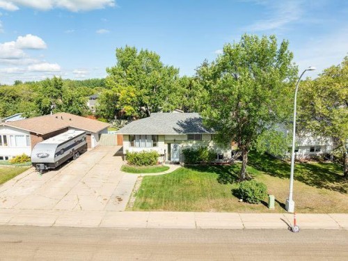 437 Signal Road  Fort Mcmurray, AB T9H 3W6