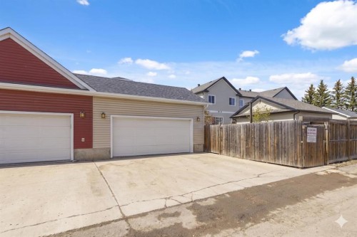 19-300 Sparrow Hawk Drive, Fort Mcmurray, AB 