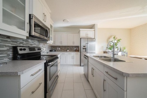 285 Heritage Drive, Fort Mcmurray, AB 