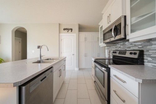 285 Heritage Drive, Fort Mcmurray, AB 