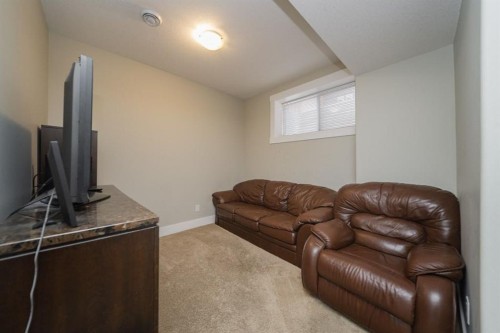 285 Heritage Drive, Fort Mcmurray, AB 