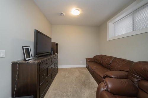 285 Heritage Drive, Fort Mcmurray, AB 