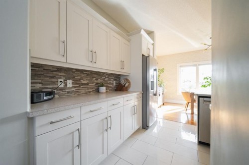 285 Heritage Drive, Fort Mcmurray, AB 