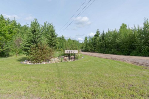 5747 Draper Road, Fort Mcmurray, AB 