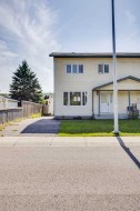 33 Poplar Crescent Fort Mcmurray, AB T9H 1N8