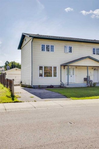 33 Poplar Crescent, Fort Mcmurray, AB 