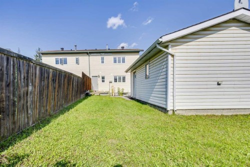 33 Poplar Crescent, Fort Mcmurray, AB 