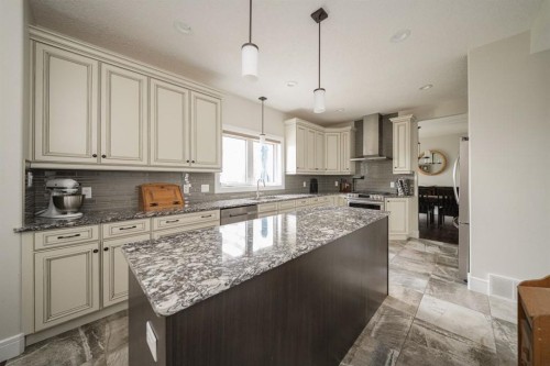 141 Beaverglen Close, Fort Mcmurray, AB 