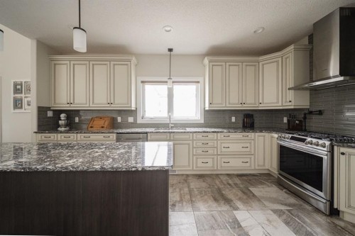 141 Beaverglen Close, Fort Mcmurray, AB 