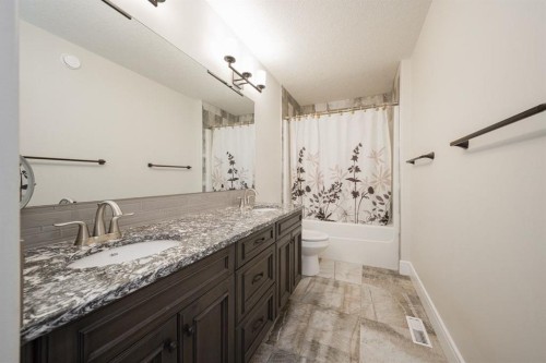 141 Beaverglen Close, Fort Mcmurray, AB 