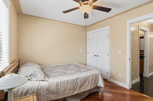 127 Pew Lane, Fort Mcmurray, AB - Indoor Photo Showing Bedroom