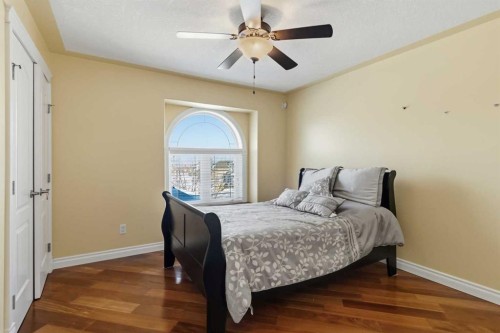 127 Pew Lane, Fort Mcmurray, AB - Indoor Photo Showing Bedroom