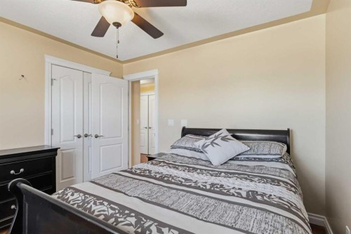 127 Pew Lane, Fort Mcmurray, AB - Indoor Photo Showing Bedroom