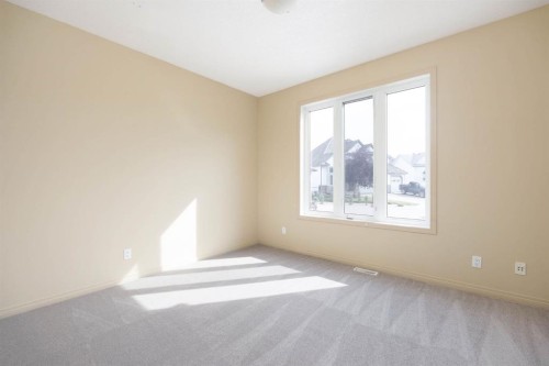 110 Lindstrom Bay, Fort Mcmurray, AB 