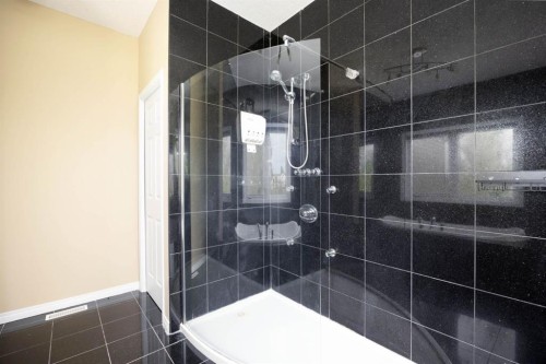 110 Lindstrom Bay, Fort Mcmurray, AB 