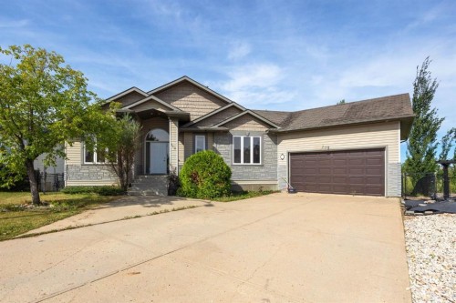 110 Lindstrom Bay, Fort Mcmurray, AB 