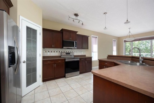 110 Lindstrom Bay, Fort Mcmurray, AB 