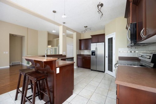 110 Lindstrom Bay, Fort Mcmurray, AB 