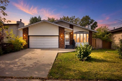 258 Kennedy Crescent  Fort Mcmurray, AB T9K 1M8