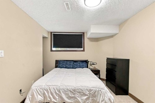 253 Grosbeak Way, Fort Mcmurray, AB 