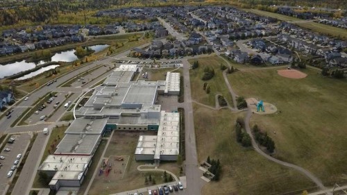 253 Grosbeak Way, Fort Mcmurray, AB 