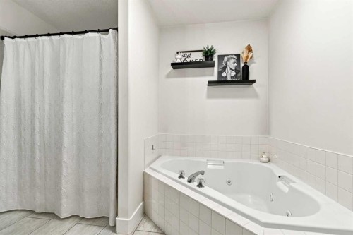 38-240 Laffont Way, Fort Mcmurray, AB 