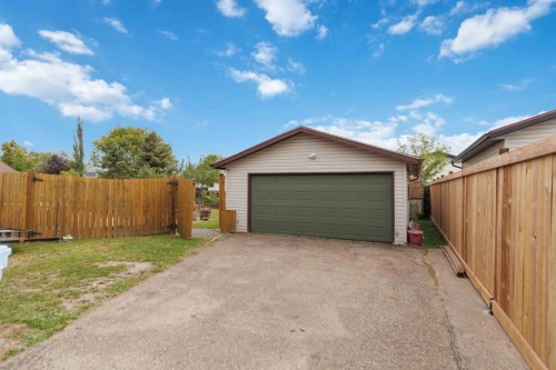 110 Becker Crescent, Fort Mcmurray, AB 