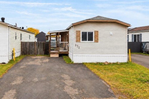 171 Grant Way  Fort Mcmurray, AB T9H 5J3