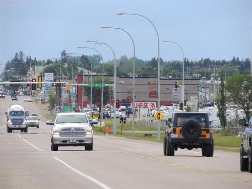 3910 Highway 12, Lacombe, AB 