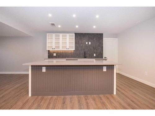 10 Twin Rose Court, Jarvis Bay, AB - Indoor Photo Showing Kitchen