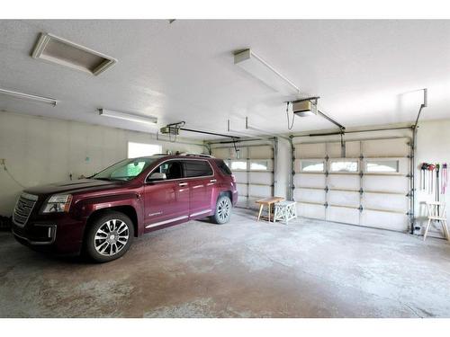 4000 42 Street, Rocky Mountain House, AB - Indoor Photo Showing Garage