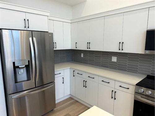356 Elizabeth Avenue, Nordegg, AB - Indoor Photo Showing Kitchen With Upgraded Kitchen