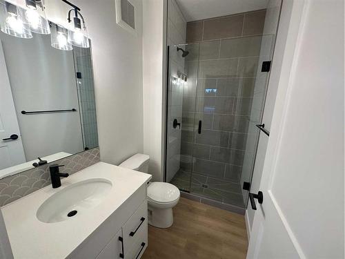 340 Elizabeth Avenue, Nordegg, AB - Indoor Photo Showing Bathroom