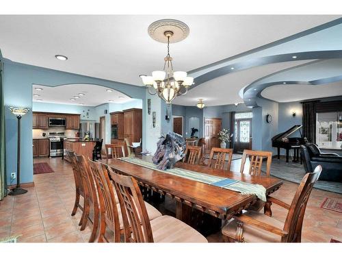 28125 Hwy 587, Rural Red Deer County, AB - Indoor Photo Showing Dining Room