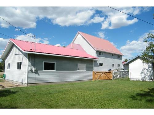 5104 47 Avenue, Forestburg, AB - Outdoor With Exterior