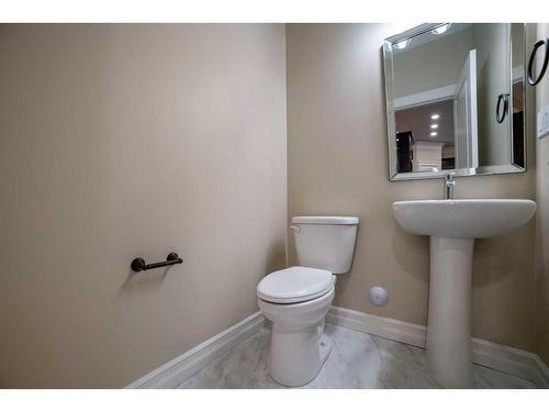 3320 50A Street Close, Camrose, AB - Indoor Photo Showing Bathroom