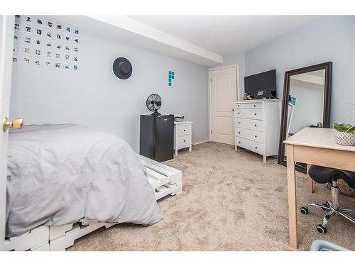 38365 Range Road 281, Rural Red Deer County, AB - Indoor Photo Showing Bedroom