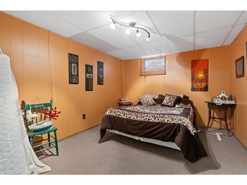 43254 152 Range, Rural Flagstaff County, AB - Indoor Photo Showing Bedroom