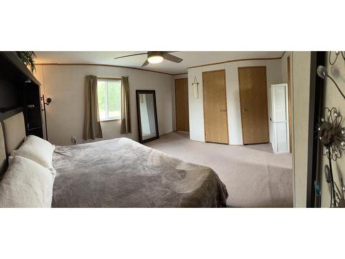 34 Montrose Street, Rural Lacombe County, AB - Indoor Photo Showing Bedroom